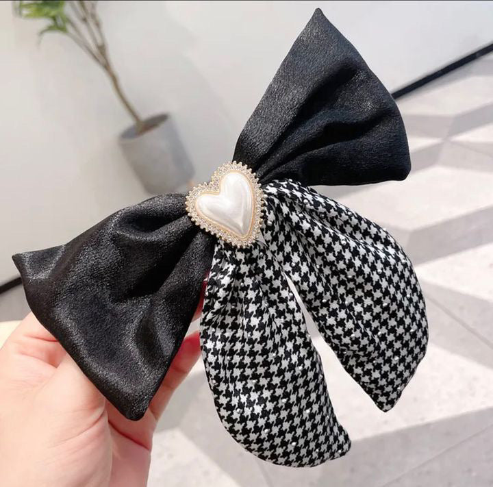 Large Black Bow