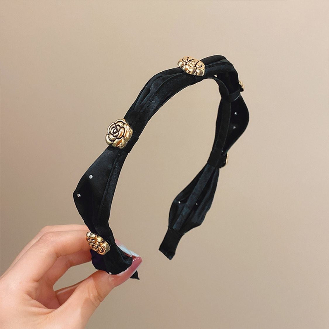 Black Hairband